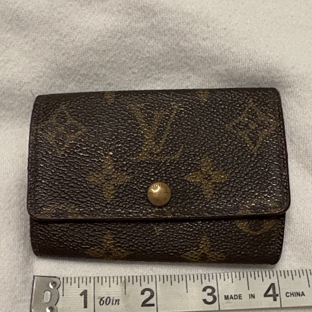 Louis Vuitton Authentic Brown Monogram Key Holder